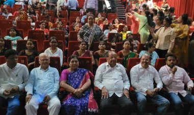 सांसद गोपाल शेट्टी की उपस्थिति में बोरीवली में फिल्म " द केरला स्टोरी " का महिलाओं के लिए मुफ्त शो आयोजित हुआ