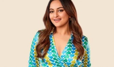 Sonakshi Sinha says " I am a Kohli fan, and they are doing so well, and I have a feeling that the Bangalore team has strong chances !"