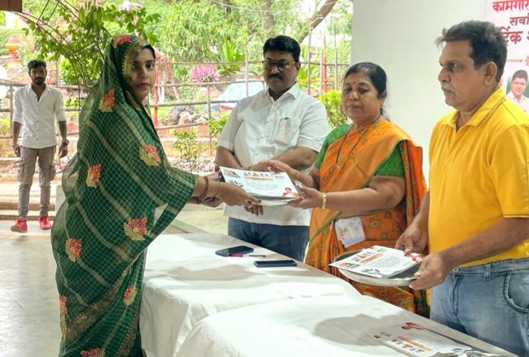 1 MAY : आरोग्य सेविकाओं, आंगणवाड़ी सेविकाओं और आशा वर्कर नारी शक्ति को विधायक मनीषाताई चौधरी ने किया सम्मानित