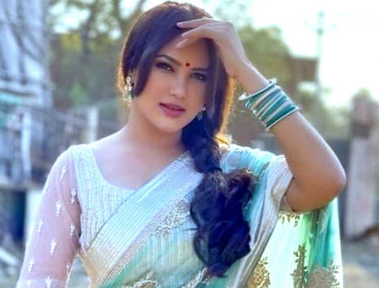 हाय गर्मी ...  गर्मियों में भी एंड टीवी कलाकारों की दमकती त्वचा का ये है राज !