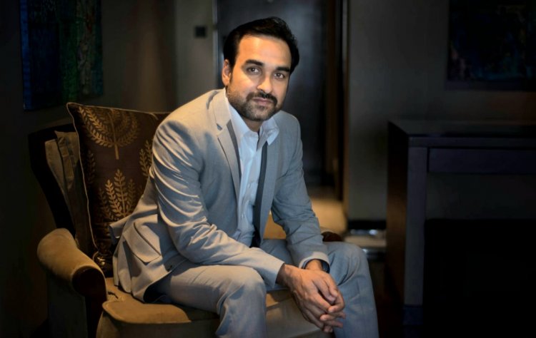 पंकज त्रिपाठी ने अपने गांव के स्कूल का किया कायाकल्प