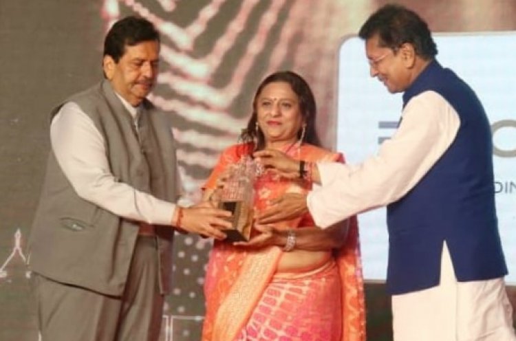 डॉ. मंजू लोढ़ा को मिला "टाइम्स रियल एस्टेट कॉनक्लेव अवॉर्ड"