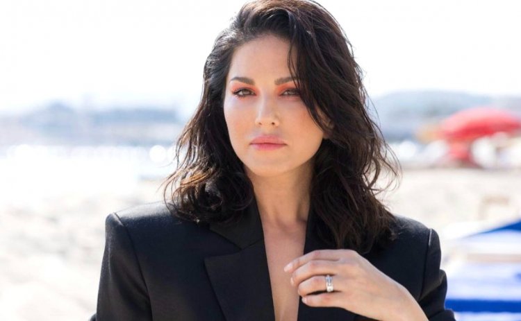 सनी लियोनी अभिनीत फ़िल्म कैनेडी का सिडनी फ़िल्म फेस्टिवल में होगा प्रीमियर ...