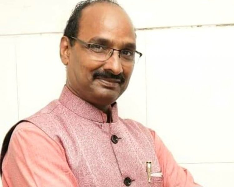  सुरेश मिश्र की कलम से विशेष "कजरी"