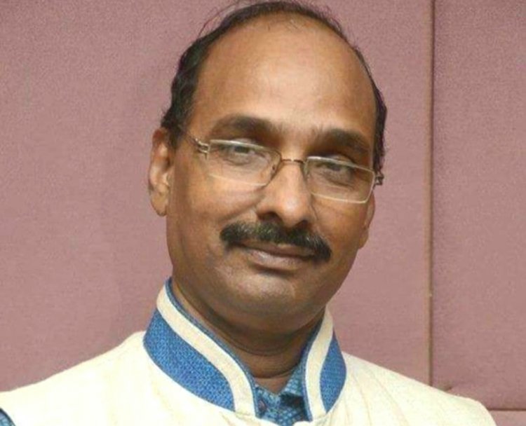 कजरी : "बरसत बा पानी सखी न"