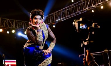 गौतमीच्या डीजे शो वर भारी पडली माधुरीची मराठमोळी लावणी