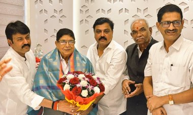 श्री रामलीला महोत्सव समिति द्वारा समाजसेवी डॉ. राधेश्याम तिवारी का किया गया भव्य सत्कार