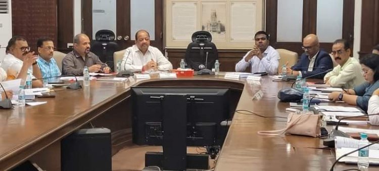 उत्तर मुंबई की विभिन्न समस्याओं के हल के लिए सांसद गोपाल शेट्टी ने मनपा आयुक्त से की मुलाकात