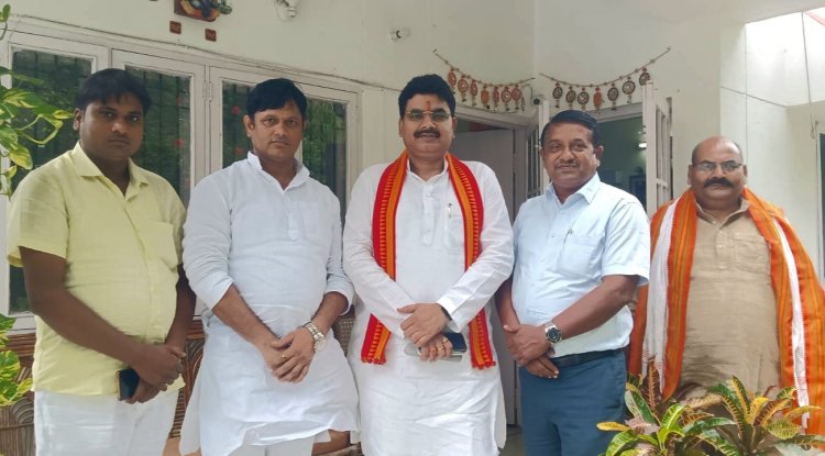 प्राथमिक शिक्षक संघ ने बदलापुर विधायक रमेशचंद्र मिश्र का जताया आभार