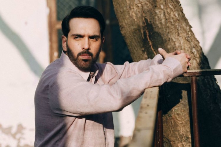 GADAR 2 जैसे भव्य प्रोजेक्ट का हिस्सा बनकर सम्मानित और धन्य महसूस कर रहे हैं लव सिन्हा