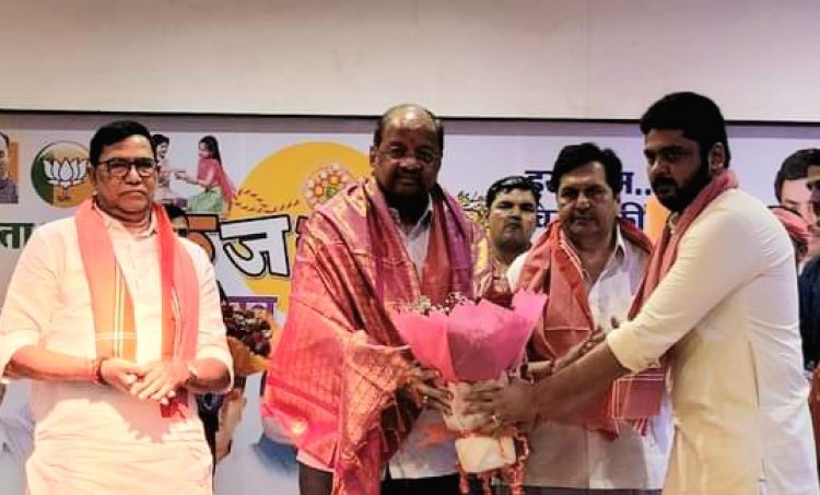 पूर्व नगरसेवक ठाकुर सागर सिंह ने आयोजित किया " कजरी महोत्सव"