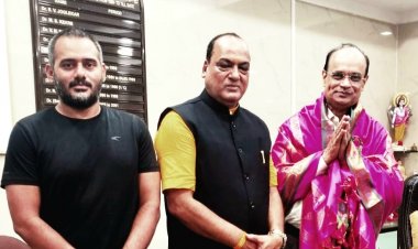 SION HOSPITAL के डीन डॉ. मोहन जोशी को किया गया सम्मानित