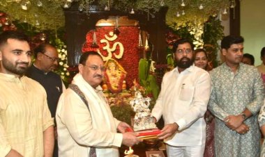 भाजपा अध्यक्ष जे.पी. नड्डा ने मुख्यमंत्री आवास वर्षा जाकर विघ्नहर्ता का किया दर्शन