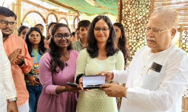 श्रीमती के.एल. तिवारी कॉलेज ऑफ़ आर्किटेक्चर के छात्रों ने टोटल वेस्ट मटेरियल से बनाया घर !