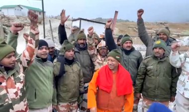 उत्तराखंड के तीन दिवसीय दौरे पर हैं सीएम योगी : बद्रीनाथ मंदिर भी जाकर किया दर्शन पूजन