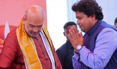 गृहमंत्री अमित शाह से नव वर्ष पर समाजसेवी एड. विनय कुमार दुबे ने की भेंट