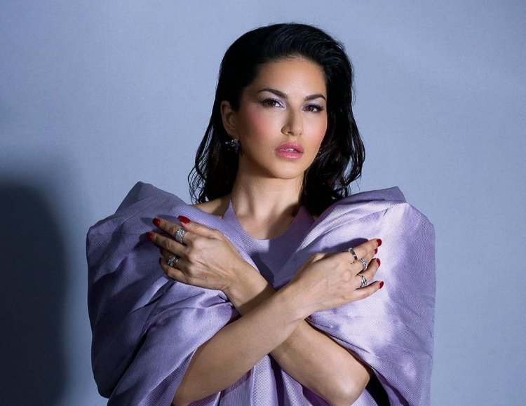 Sunny Leone की फ़िल्म "कैनेडी" जियो मामी फिल्म फेस्टिवल में रही ब्लॉकबस्टर !