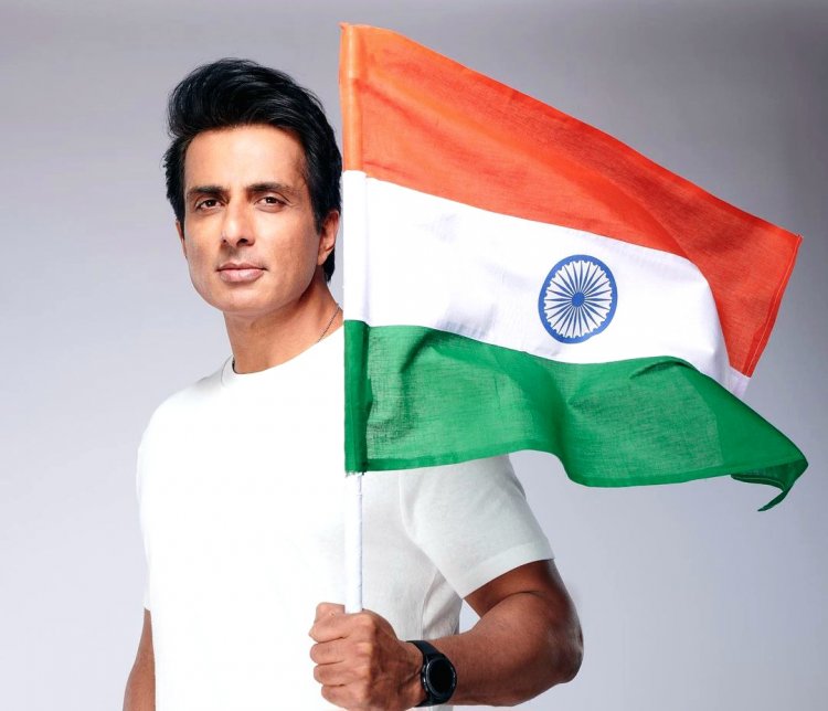 Sonu Sood के फैन्स परोपकारी कार्य के लिए 'एस' की यात्रा पर रवाना !
