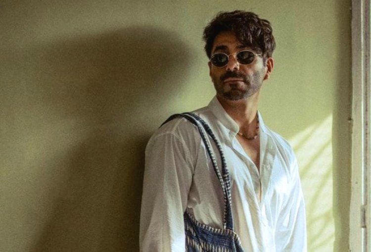 'कुड़िये नी' गाने की सफलता के बाद अपारशक्ति खुराना का लेटेस्ट गाना 'तेरा नाम सुनके' जल्द होगा रिलीज...