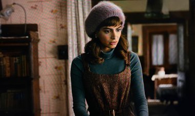 Khushi Kapoor receives genuine and heartwarming praise from industry starlets, and media for her effortless performance as Betty Cooper