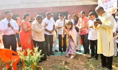 कुर्ला की 93 साल पुरानी व्यायामशाला के पुनर्विकास के लिए सांसद पूनम महाजन ने किया भूमि पूजन