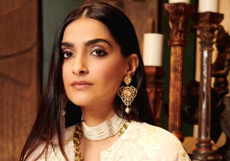 Sonam Kapoor कहतीं हैं कि पश्चिम ने हमारे प्रभाव की ताकत को नहीं समझा !