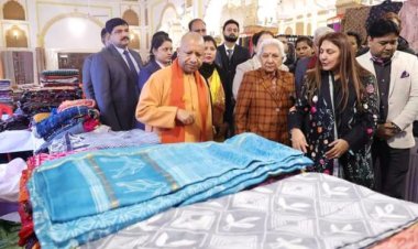 CM योगी आदित्यनाथ और राज्यपाल आनंदी बेन पटेल की उपस्थिति में लखनऊ में हैंडीक्राफ्ट प्रदर्शनी का उद्घाटन