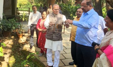 जन जागृति कार्यक्रम 'मधुबन मध बिक्री' का सांसद गोपाल शेट्टी ने किया शुभारंभ