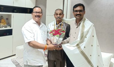 सामाजिक कार्यों के लिए डॉ.सचिन खंदारे  सम्मानित किये गए ...