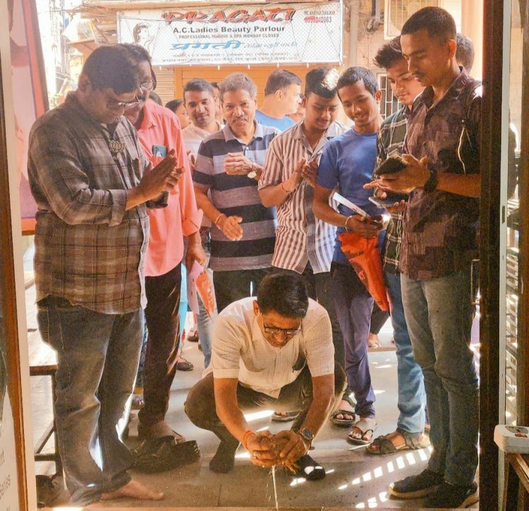 चांदीवली में आयुष्मान भारत कार्ड एवं वोटर्स कार्ड शिविर का आयोजन