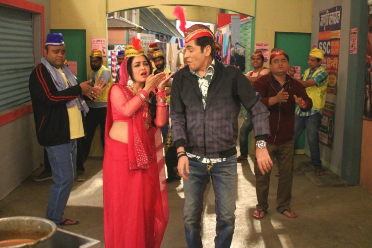 &TV के शो ‘भाबीजी घर पर हैं‘ के सेट पर आसिफ शेख और शुभांगी अत्रे की ‘पान पार्टी‘ !