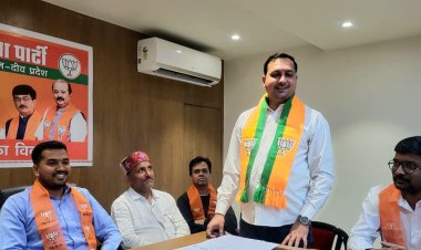 सिलवासा के सैकड़ों समाजसेवी बीजेपी में हुए शामिल ....