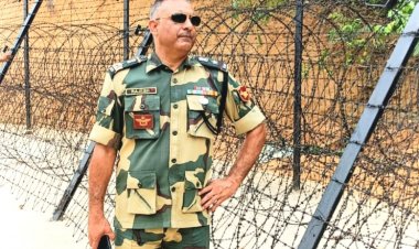 कविता : यह पचास फौज के अगले पचास मौज के !