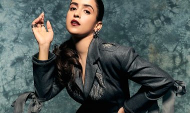 World Dance Day व्हाट झुमका से लेकर बावरे तक सोशल मीडिया पर सान्या मल्होत्रा ​​के हुक स्टेप्स का जलवा!