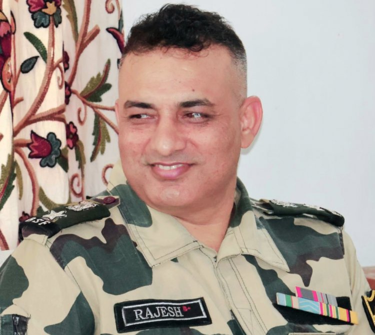 कविता : चलो बात करते हैं