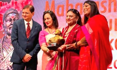  डॉ.मंजू लोढ़ा "महाराष्ट्र गौरव एवॉर्ड" से सम्मानित की गईं