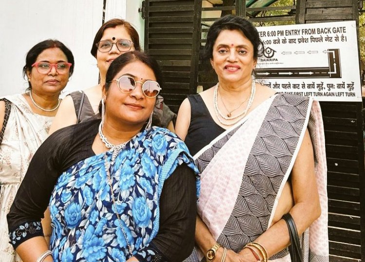 साँई कृपा अनाथाश्रम के बच्चों में शिक्षण साहित्य का वितरण