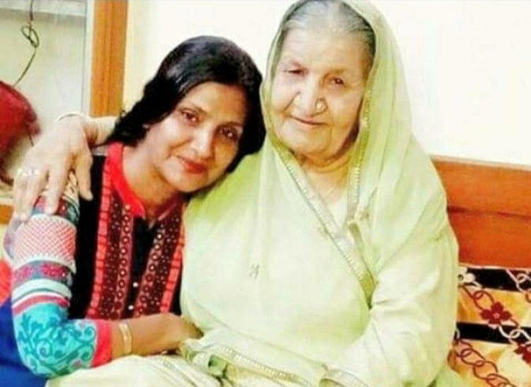 मातृ दिवस पर विशेष कविता : माँ जैसा न कोई जग में...