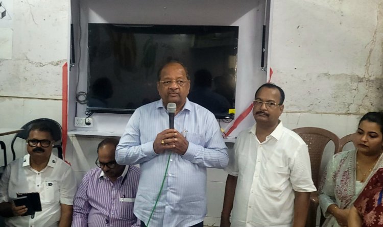 हिल्डा कॅस्टेलिनो मराठी-हिंदी हाईस्कूल में डिजिटल क्लासरूम का उद्घाटन 