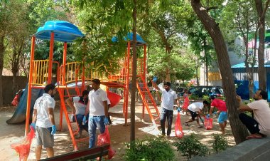 Greater Noida की सोसाइटी में चलाया गया स्वच्छता अभियान