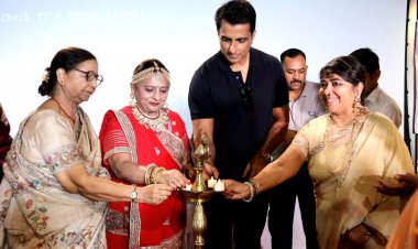 महाराष्ट्र राज्य हिंदी साहित्य अकादमी और ज्ञान गंगोत्री कला मंच के संयुक्त आयोजन में विविध राज्यों की सांस्कृतिक विरासत की आकर्षक प्रदर्शनी