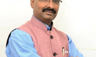  "हिंदी दिवस" पर सुरेश मिश्र की कलम से एक विशेष कविता "सच कहो तो पूरा हिंदुस्तान है हिंदी"