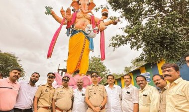 साकीनाका के विघ्नहर्ता की दिव्य मूर्ति का भव्य जुलूस के साथ आगमन हुआ