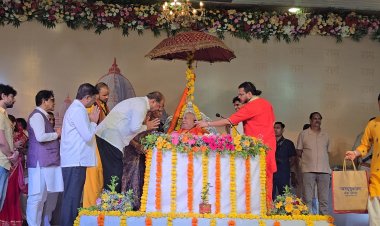 मीरा रोड में श्री रामकथा के भव्य आयोजन में शामिल हुए पूर्व सांसद गोपाल शेट्टी ...