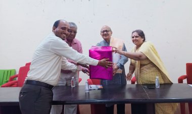 श्रीनिवास बगड़का जूनियर कॉलेज में हिंदी पखवाड़ा : स्वरचित काव्य पाठ से विद्यार्थियों ने जीता सबका दिल !