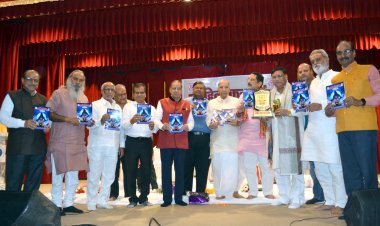 साहित्य कला मंच का पैंतालीसवां अखिल भारतीय कवि सम्मेलन सपन्न