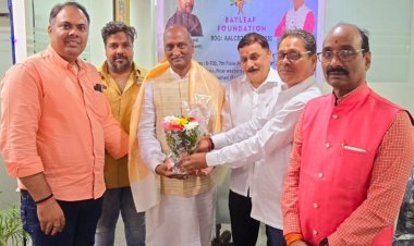 बेलीफ फाउंडेशन ने किया डॉ. शीतला प्रसाद दूबे का सम्मान