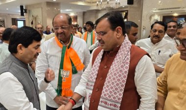 गोरेगांव स्पोर्ट्स क्लब में विनोद शेलार की प्रचार सभा में पहुंचे राजस्थान के मुख्यमंत्री तथा जनसेवक गोपाल शेट्टी