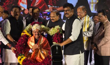 बंट्स महासंघ द्वारा आयोजित "समागम" कार्यक्रम में मुख्यमंत्री देवेंद्र फडणवीस ने जनसेवक गोपाल शेट्टी को किया सन्मानित