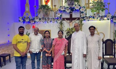 'Feast of Immaculate Conception' पर दहिसरकरों की सुख-समृद्धि की कामना लेकर विधायक मनिषाताई चौधरी पहुंची आय सी कॉलोनी चर्च ...